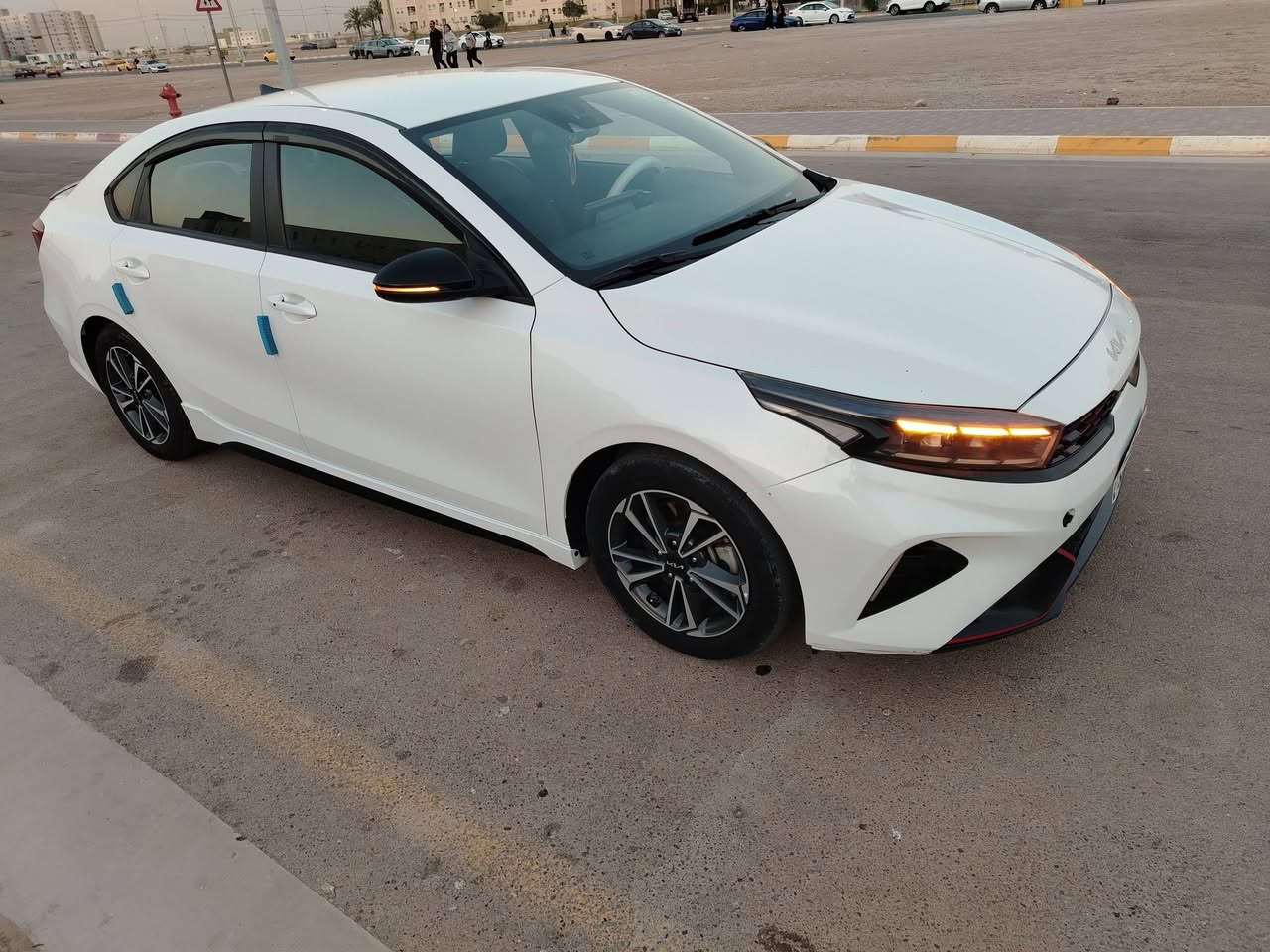 للبيع او مراوس
السلام عليكم

فورتي 2023  ( GT ) 

محرك 1600 تيربو  تسحك عادي محسن 

كير DCT 

حادث امامي دعاميه وبنيد شواصي لغود مكفولات 
_____

ماشية (66 )

 فول ما عدا الفتحه

رقم بغداد  تحويل ثاني يوم   

____

المواصفات ..

1.بصمة تشغيل + ابواب وصندوق + تشغيل عن بعد 

3.علامة GT على الدشبول 

4.شفتات ستيرن 

5.شاشة كبيره مع نظام تشغيل ابل كار بلي 

6.اندرويد واتو 

7.كاميرا دواره ( وضعيات 2 )

8.انضمة قياده سمارت + سبورت + نورمال

10.كشنات مطرزه علامة GT

11.لدات داخليه متغيرة الالوان ( بلادي ) 

12 قطعتين تبريد 

13.شحن وايرليس

14.دركه شكل رياضي مختومه بعلامة 

15.رادارات جانبيه + اماميه + خلفيه 

16.تحديد مسار + كروز سرعه 

17.قياده ذاتيه 

18. هاند بريك بصمه 

21.دبل اكزوز 

22.زنون عالي ناصي 

23. اشاير بل مرئي 

_______________________________________

مكان السياره بغداد ***********
سعر 135
