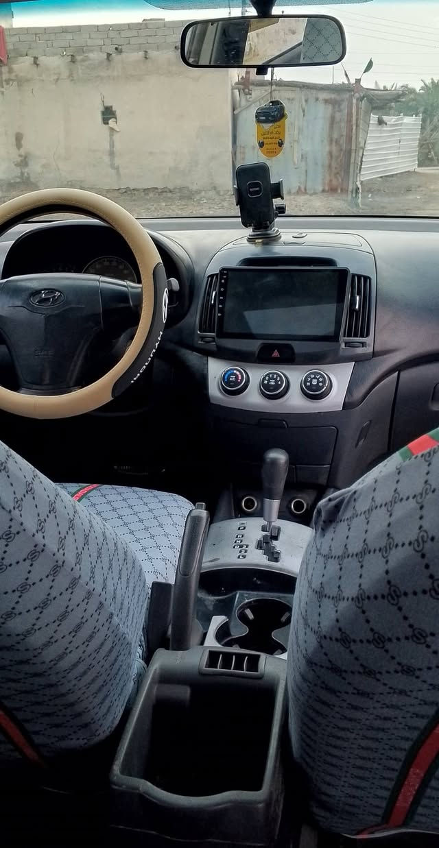 النترا مقدسة 2008 ، رقم بصره
فتحة.  كير مكينه حدادية تخم تاير
منظومة زنون عالي وناصي
سيارة  جديده مكفوله من الضربة
ما عدى طخة خارجية تحت قبق البانزين
عنوان ذي قار سوق الشيوخ 
رقم موبايل ***********
