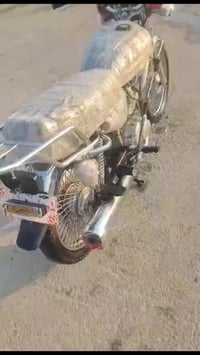 لبيع موديل 21لون ازرك دراجه خير من الله مكفوله وهاذه رقمي 07828612745