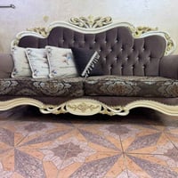 دزاين ايطالي • ١٠ مقعد • نضيف جدا