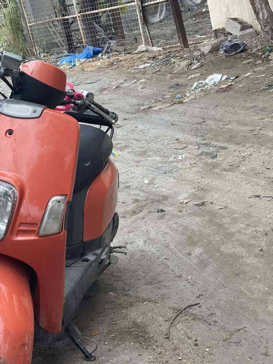 السلام عليكم دراجه ماكس بولس نضيفه دراجه لون مشمشي كهربائيات كلها شغاله نقص بس سلف دراجه خير من الله مكينه مفتوحة شغل مضبوط ما تسمع صوت الها لانضوح ولا تبخير ولا تنقيص السعر 575 وبيها مجال شي قليل مكاني الدوره ابو دشير تواصل *********** واتساب
