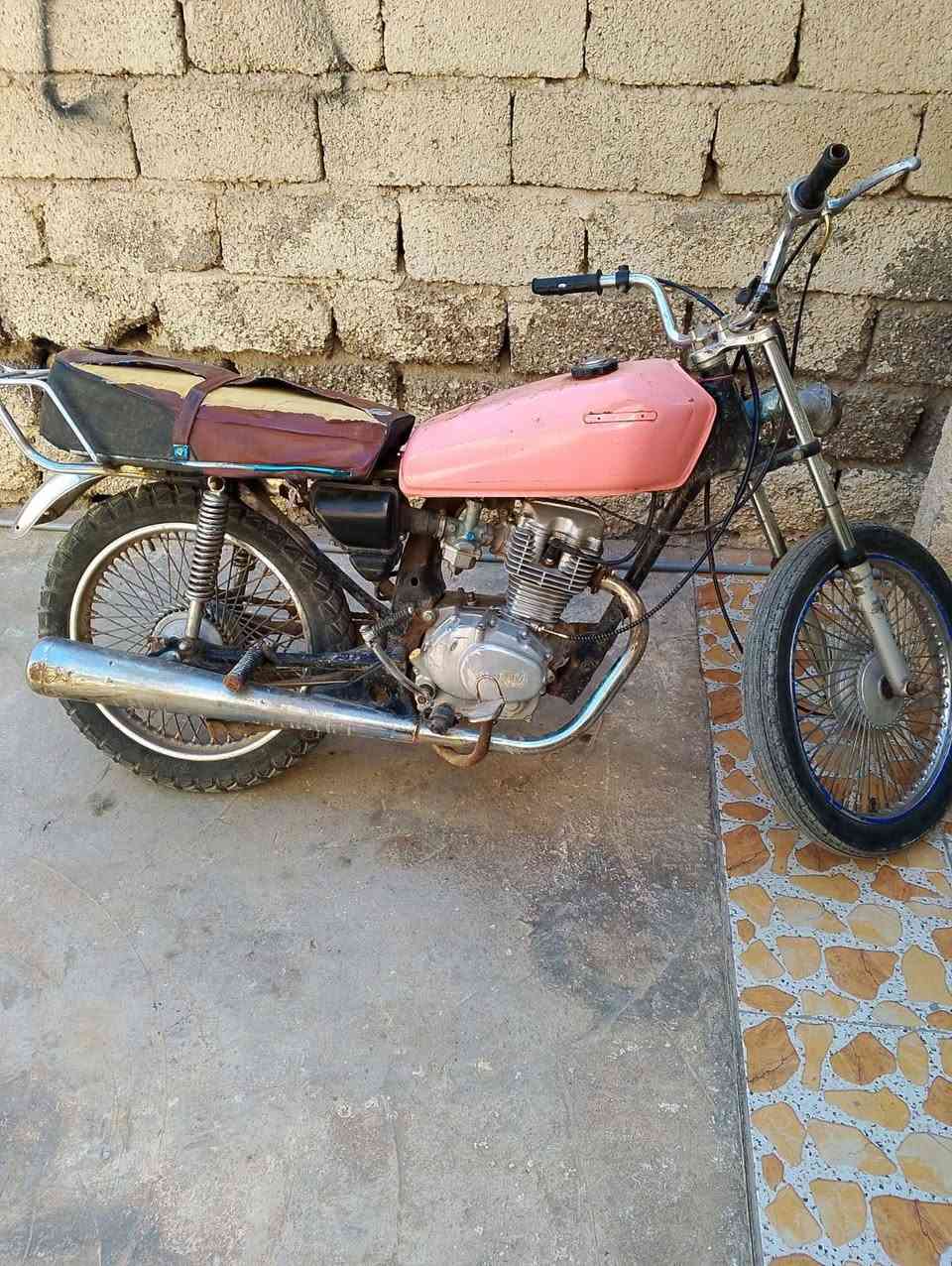 سلام وعليكم دراجات البيع واحد ارشه وثانيه تايكر البيع ملاحضه مكلف بل نشر هاذ رقم رعيهن ***********
