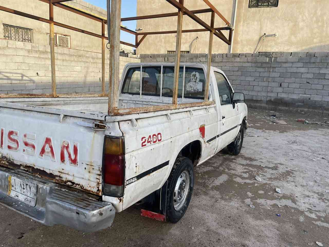 ‏سلام عليكم بكم نيسان قير ومكينة أوتوماتيك وأجي رقم كربلاء تحويل وكالة السيارة حلوة وج￼ عنوان بصره وإذا أكو مرو￼ صالون تكسي اوس وعنده فرق شعر 22 وبيها مجال***********
