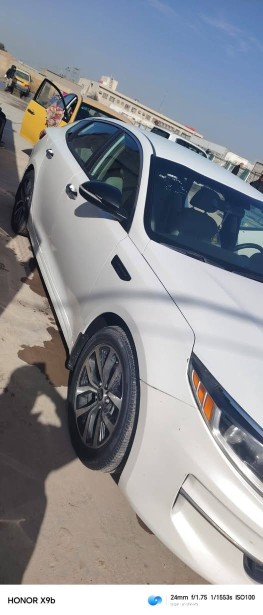 سلام عليكم اوبتما موديل 2018 وارد امريكي ضرره موجود بصور السعر 130 ورقه مراوس إذا اكو حسب القناعه الاتصال ***********
