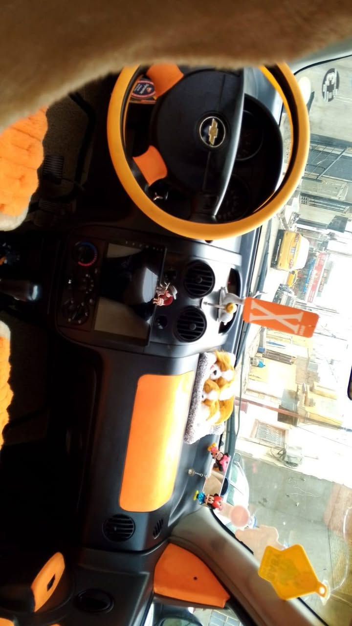 السلام عليكم 
سيارة افيو موديل 2006 أوتوماتيك بطاقة بانزين جامات كهربائى ضررها قطعتين محرك فل لاصرف ولا بخار سعرها 58 مكان كركوك 
هذا رقمي*********** كركوك, العراق
