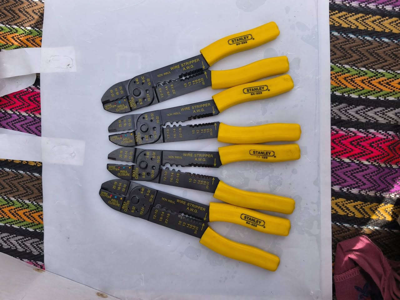 اصلي جديد ماركة ستانلي سعر القطعه 5 الف تصفيه


**إذا كنت صاحب هذا الإعلان وتريد حذفه لأي سبب، رجاءا أرسل رسالة إلى الدعم الفني**