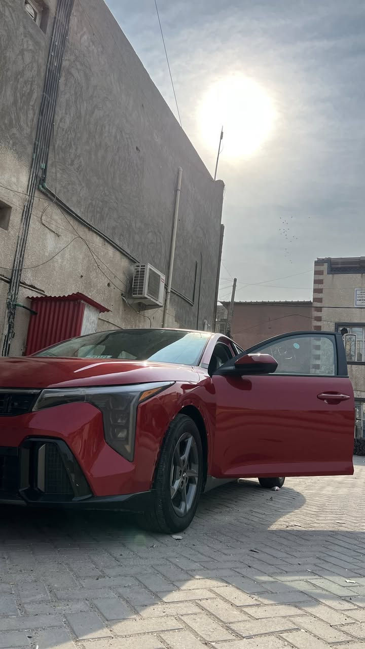 السلام عليكم 
K4 أمريكي 
موديل 2025
ماشية 4الف
فئةLX
حادثها مبين بالصور
ايرباكات  كلهة سليمه 
مازده لد 
بك لايت لد
داخل رصاصي 
بصمة تشغيل عن بعد
رادار كل الجهات 
توقف ذاتي 
توقف خلفي
شاشة متصل 
ثلاث وضعيات للكامره
العنوان بغداد مدينه الصدر
اتصال ***********
حادث خفيف وحلو وبدون ايرباكتن
