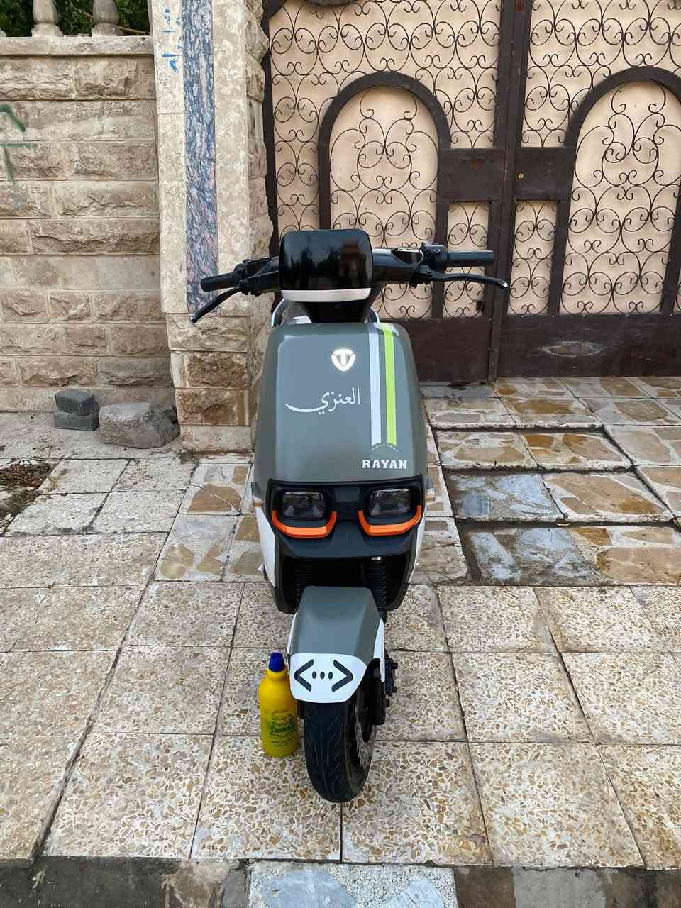 ‏RAYAN⭐️
للبيع 
معروفه مواصفاته 
6بطاريات دبل كرافين 
ملف 1200حقيقي
سرعة 60
دبل سويج وبصمه 
وشاحنته الاصليه 
بطاريات نضاف 
رايدو ب800وبي مجال للشاري
تواصل عل رقم ***********📞
