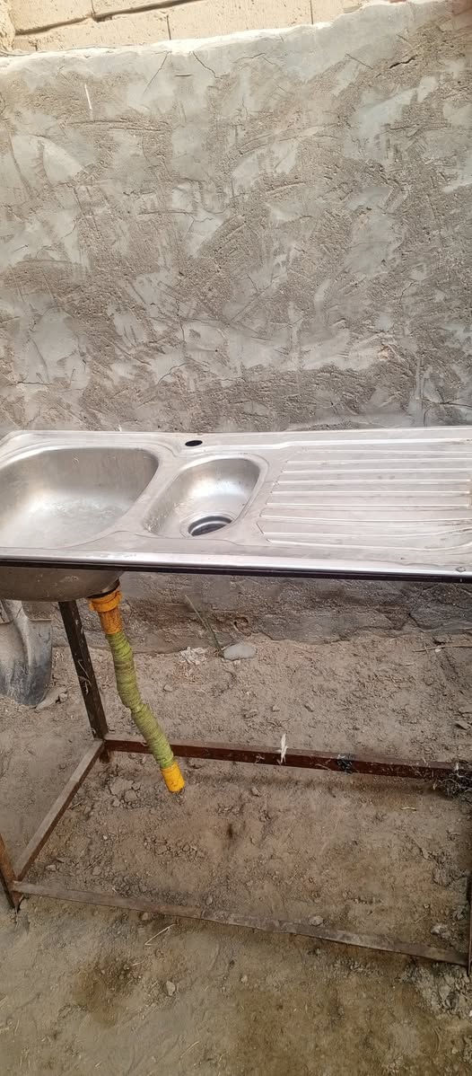 غراض محل دجاج كامله للبيع المراسله على هاذه الرقم ***********
