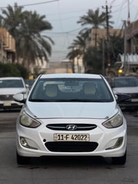 اكسنت خليجي موديل 2016             مواصفات عادية، السيارة حلوة وبالعاف...