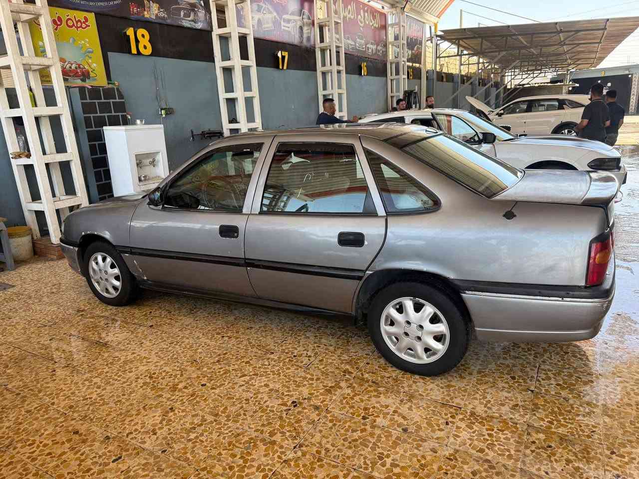 السلام عليكم اوبل فيكترا موديل 94 رقم سليمانيه شراي يخابر *********** السعر 43 بيها مجال بسيط
