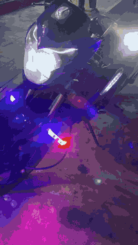 سلام عليكم دراجه ار أيدي موتور  2023 دراجه نضيفه وحلوه شرط ألمكينه كفاله رقم وسنويه بغداد دراجه احله من صوره بعد .سعرهها 1900 قفل لا أتعبك ولا تعبني.مكاني بياع***********
