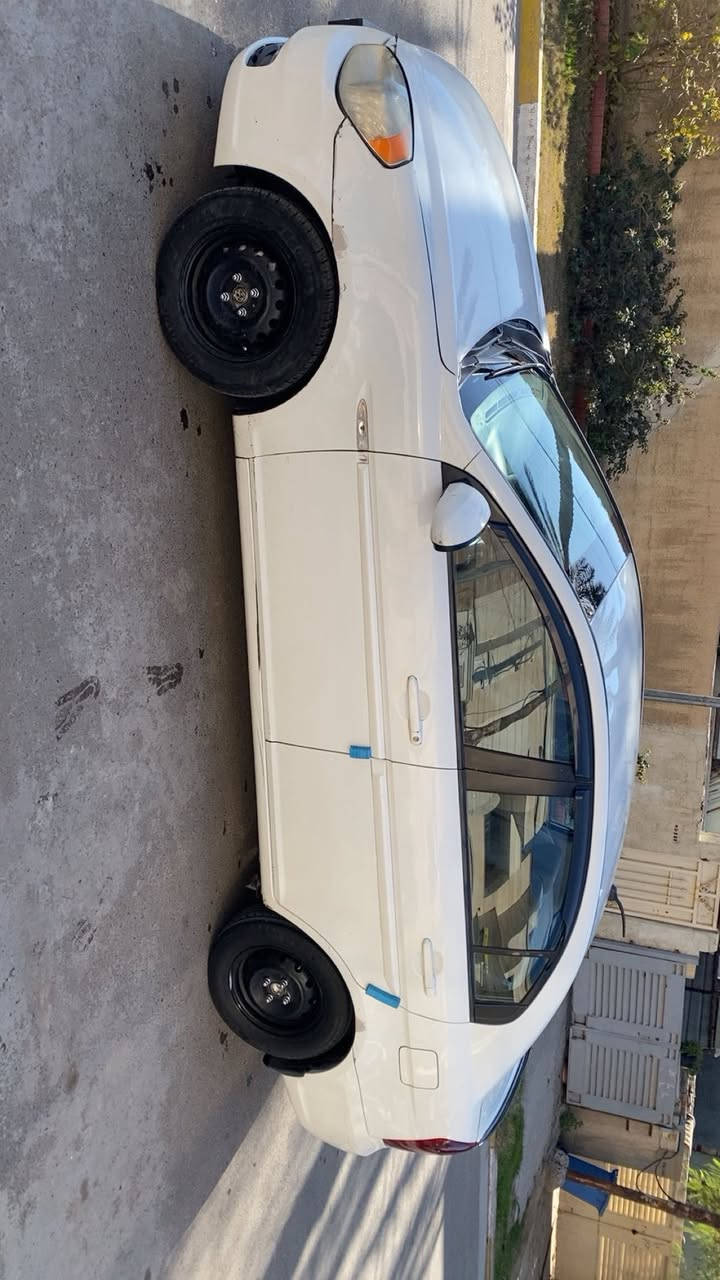 السلام عليكم اكسنت موديل ٧ بيها بس بنيد
حجم المحرك 1600 دوش اليبل واحد السياره 
جاهز كير محرك حداديه كهربائي رقم بغداد الجديد
بكان سياره بغداد حي الخضراء سعر 77 وبيها مجال بسيط 
تصال ***********
