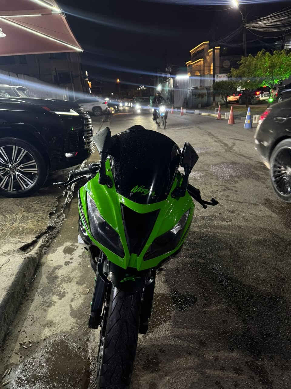 كاوسكي 636 يابانيه 2017  ماشيه 28 وكعت عدي هنا بلعراق وبدلت كفرها من اسود الئ اخضر والاسود موجود ويتصلح دراجه مكفوله من كلشي ربع متصرف عليها معتني بيها عل اخر حبه ب62 وبيها مجال شراي الاتصال عل رقم *********** بي واتساب هم  دراجه بدون رقم
