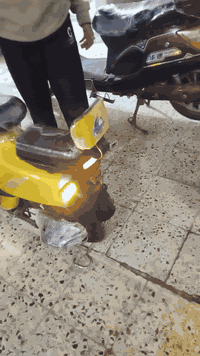 درجة شحن • حجم 14 • بطاريات 4