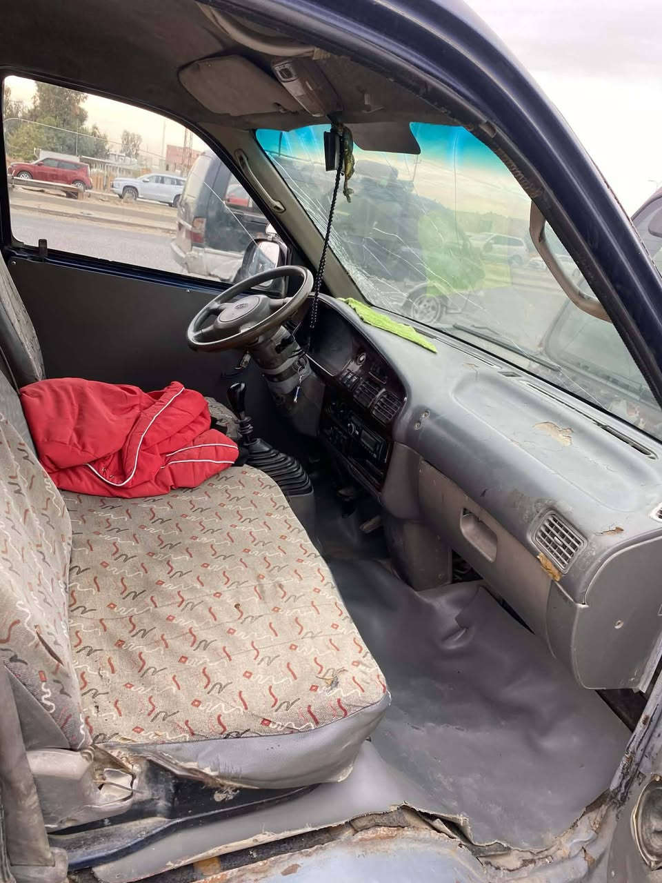 اسلام عليكم للبيع كيه ابريجو موديل ٩٦ رقم اديالى رعيها موجود تحويل اشوكت متريد مكينه جديد حداديه تخم تاير جهاز مطلوبه اربع اورقا  الكير بي نمر الثالث اتفلت ااسعر ٢٧ وبيها مجال رقم الهاتف *********** مكاني حله
