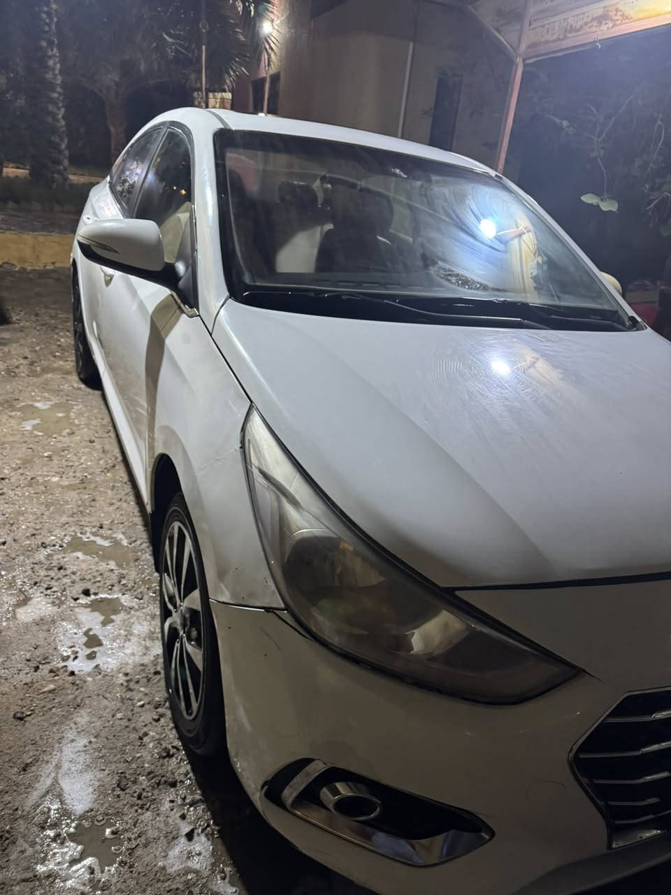 سياره اكسنت خليجي فول مواصفات موديل 2020 السياره بيها جفيه ع جهه السياق ومصبوغه عام كير محرك جديد تبريد شغال تخم تاير السياره ماشيه 98 الف كيلو متر سعه المحرك 1600 وسياره حلوه وعمليه السياره موجوده بالبصره ابي الخصيب السعر 75 ورقه وبي مجال للاتصال ع الرقم *********** او ع الرقم ***********
