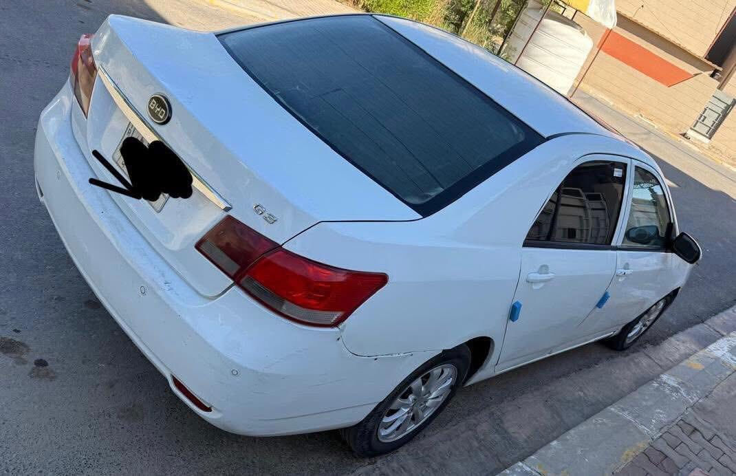 السلام وعليكم 
بي وايدي للبيع 2013 كير ومحرك كورله كير محرك مضبوط تايرات صدر تبريد تدفئه شغاله السياره جاهزه السياره مطلوبه مال شركات ابيعهه حبل 
مكانهه تكريت
***********
