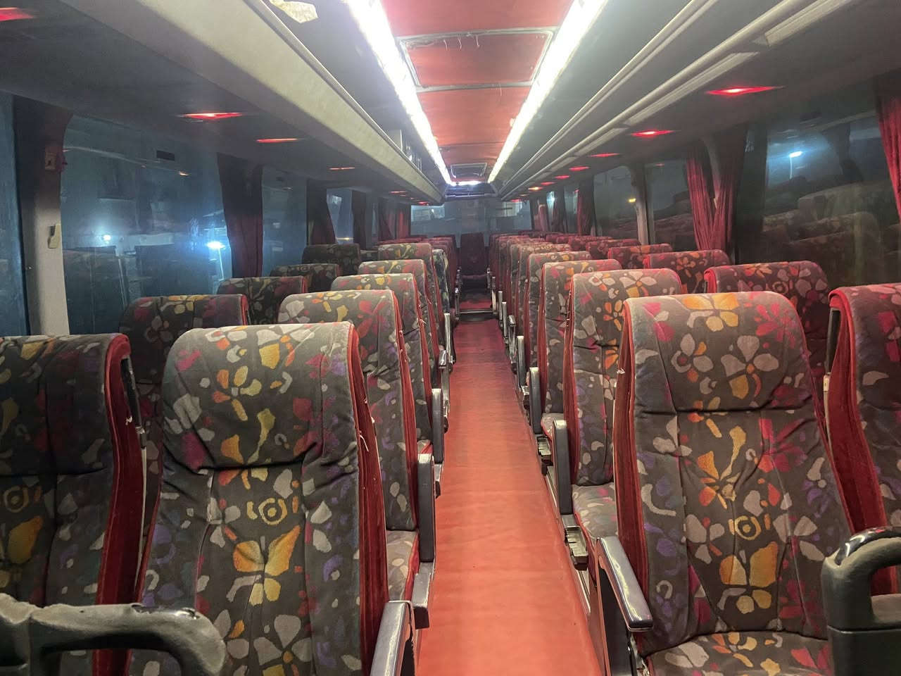 السلام عليكم 
404لبيع جاهزه 
كير اكسن مكينه
تخم تاير حداديه 
تبريد شبحً جبير جديد ستوني شاده 
سعر 150بيهً مجال 
بلاه شماره
***********وتساب
