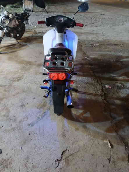 السلام عليكم سرفيز للبيع موديل 17 محرك صافي ناااعم حييل مناقصه شي نكره السعر 600 وبي مجال قليل ***********
