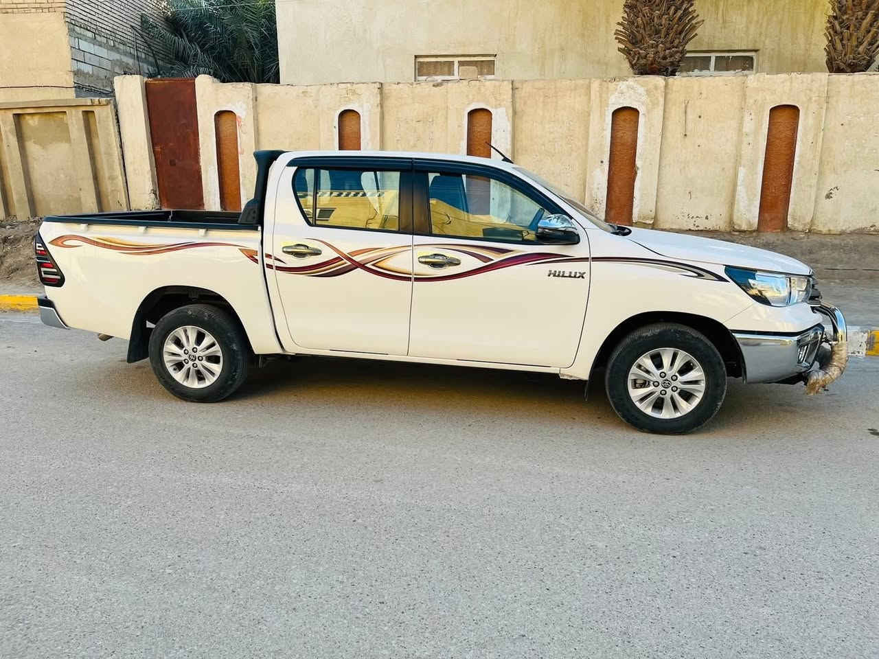 السلام عليكم
تويوتا هايلوكس 2024 كويتي الساير للبيع السياره فول مواصفات ماشيه 16 الف اوتوماتيك مذهب سنويتها للـ 2029 مكفوله كفاله عامه مواصفاتها
✅ رقم بغداد المرغوب
✅ تحكمات ستيرن جهتين
✅ شاشه بلوتوث وابل كاربلاي
✅ تبريد لمس بيانو
✅ قطعتين تبريد
✅ 6 سماعات
✅ كشنات وارضيه مدوشمات درجه اولى+شكو شي بداخل السياره مغلف
✅ مذهبه اصل
✅ خمسه ويل كب
✅ تايرات جدد شرط مال الشركه 
✅ كامره خلفيه
✅ حساسات خلفيه
وبعد بيها هواي مواصفات السعر خاص وتفاصيل اكثر 
***********
مكاني ناصريه سوق الشيوخ
