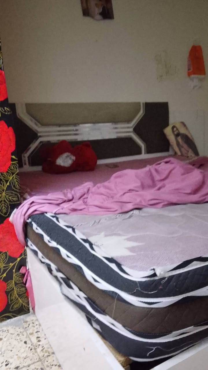 غرفة تركي 5قطع نضيفة 350 بغداد ***********
