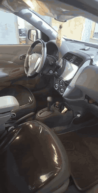 نيسان سني موديل ٢٤ كفاله عامه ماعده صدعتين باب السايق رايدهه ب١٢٨ مجالهه كلش قليل ماردآ على الماسنجر بس اتصال ***********
