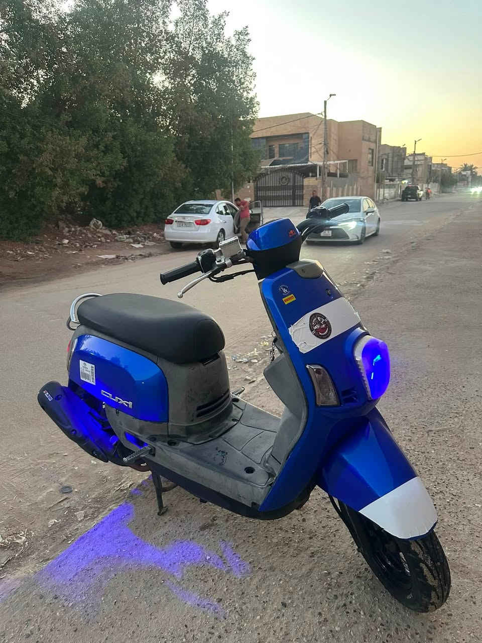 بوليسي للبيع نوزل الدراجه كفاله ماناقصه شي' 
مال وكيل وبيه وصل مجمع باسمي تجي وتفحص وتاخذ من البيت مكاني حله
***********
