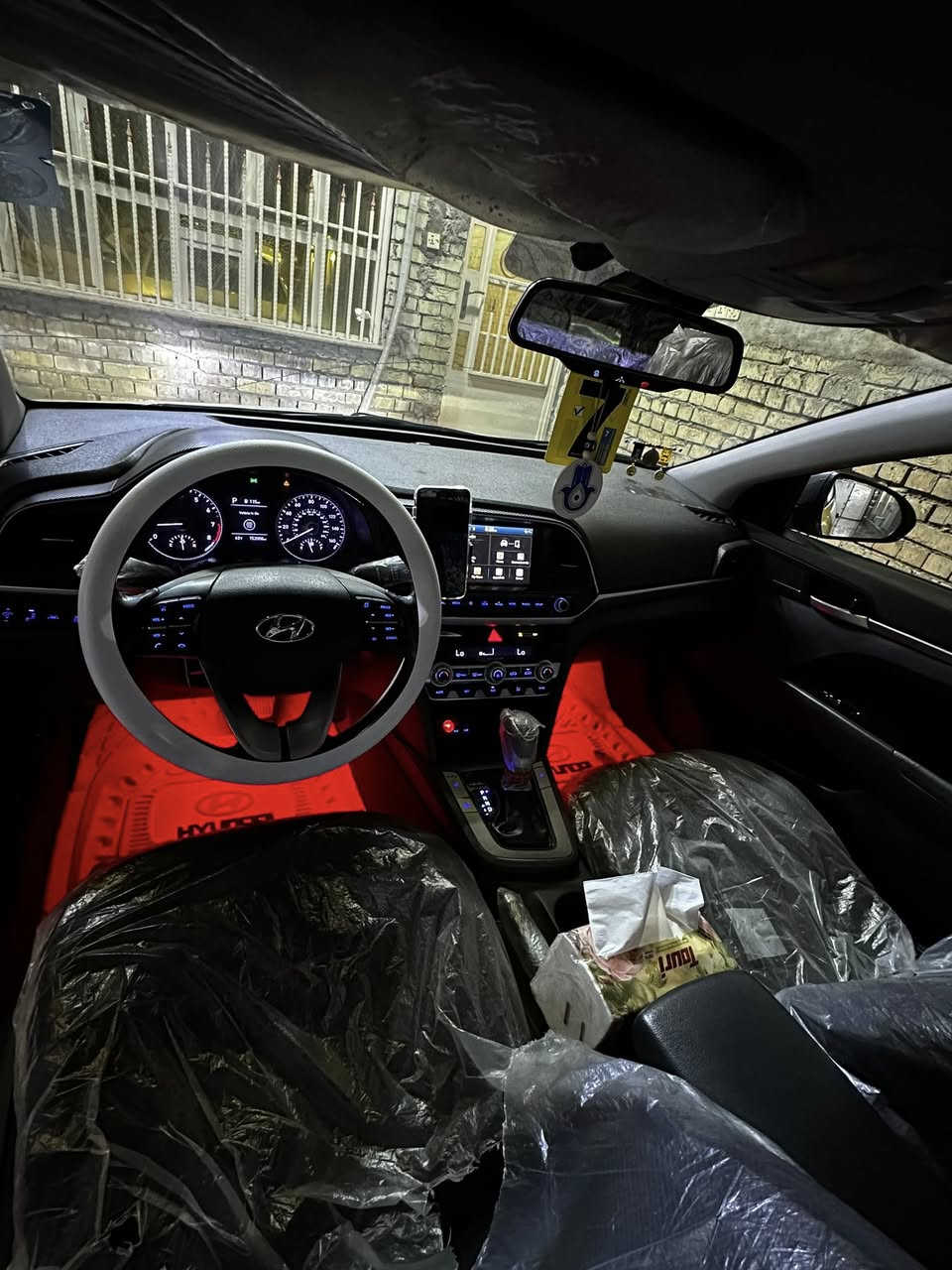 سلام عليكم
هونداي النترا ٢٠٢٠ فول موصفات
ليبل واحد لا تبخير ولا تنقيص
كير AT
محرك دوش ٢٠٠٠
فتحه +شاشه
بصمه وبصمه بوب
ردارات
تحكم ستيرين جهتين
نقطه عمياء بل مري
تدفئه تبريد كله شغال 
كامره خلفيه
سياره جاهزه من كل النواحي شغل واطلع
رقم باسمي تحويل ثاني يوم 
مكان السياره بغداد مدينة الصدر
السعر 144$
***********
