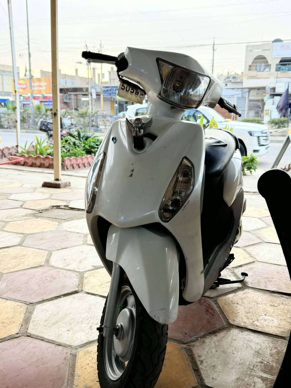 سلام عليكم شباب 
ماكس منغولي حديث 
نادره بل سوك هاذ لون أبيض 
مديل2015

دراجه صارلهه 20يوم نازله من رمبه 
كلشي ما بيهه دراجه خير من الله 
لا عطل لا كلبه 
نكره سلف 
تعال جيب وياك اي واحد وفحص واشتري 
لحد يرسلني خاص ما متواجد 
فقط شراي يدك فدوه 
فقط تصال هاتف 
***********
