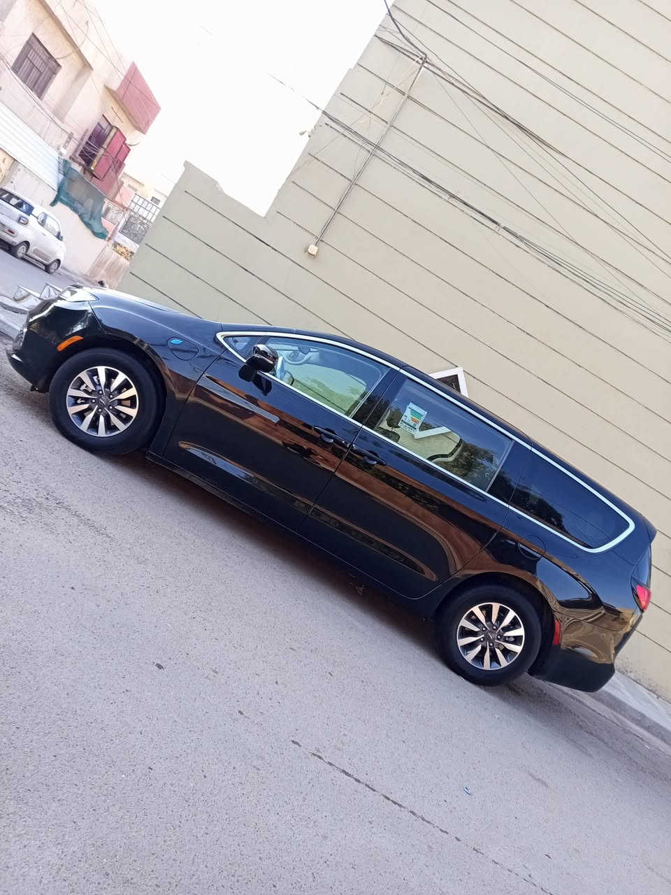 باستكه موديل 2024سياره بحالت حادثه صطحي بيه بنيد مبدل اصلي بدون صبغ ول جملغ نفسه وكاله بدون دواخل بدون يرباك سياره جهازه 3انضمه بنزين مكينه 3600 وشحن وهايبرد فول مواصفات جلد شاشه جبيره تحكمات كهرباء كشنات تدفه تبريد  بوب كهرباء جنطه كهرباء  ردار امامي ردار جنبي ردار خلفي  تحديد مسار سياره فول عده فتحه سياره بسمنه تحويل مباشر هزه جديده سنويه جديده سعر 240 بيه مجال مكاني بغداد حي لعلام ***********
