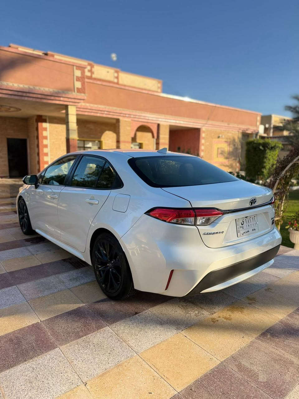 كورلا هايبرد موديل 2021 وارد امريكي بطاريه ليثيوم اصلي بحاله الوكاله فول جديده سياره حادثه فقط دعاميه اماميه مبدله سعره ١٤٠  ***********
