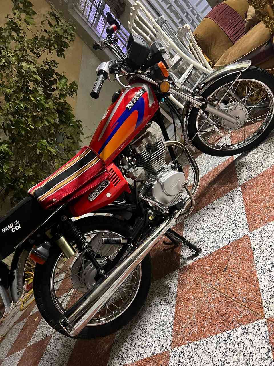 سلام عليكم دراجه نامه شلامجه بدون دراجه حلوه ونضيفه مكفوله عشاهري تعمير جديدسعره 750 وبيه مجال مكان ماجديه رقم ***********
