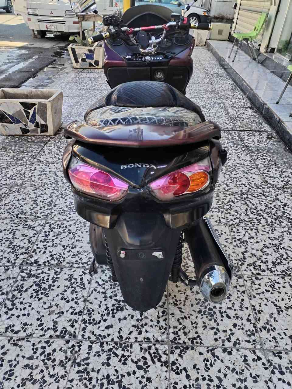 Honda Forza 010 S7 FM
موديل 2014
لون مميز🔥
موصفات :
ستاتد حساس
كلوب جنطة
MP3 بلادي يعلى مع المشي
منظومة زينون بلاد 
سبعة (7) گير مع 4 تحويلات + نظام سبورت🔥
مكفولة بالكامل ✅

للبيع ‼️
العنوان : بغداد - حي الجهاد
للتواصل : ***********
