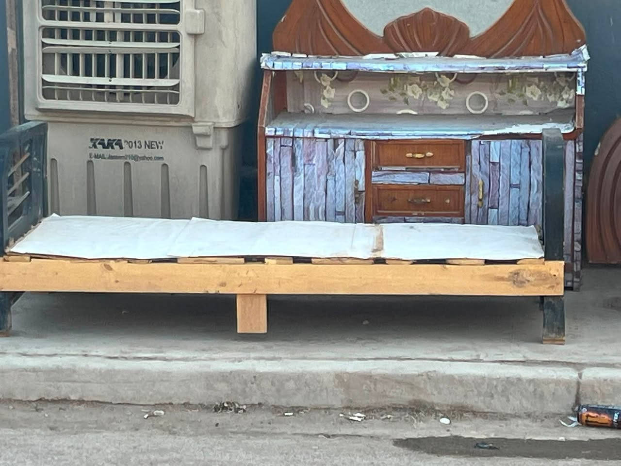 توفر غراض منزلية باسعار مناسبة متوفر بيع وشراء ومراوس شعندك راسلني
العنوان :بلدروز مقابيل مدرسة الثقافة مجاور انفنتي مول 
للاستفسار: ***********
