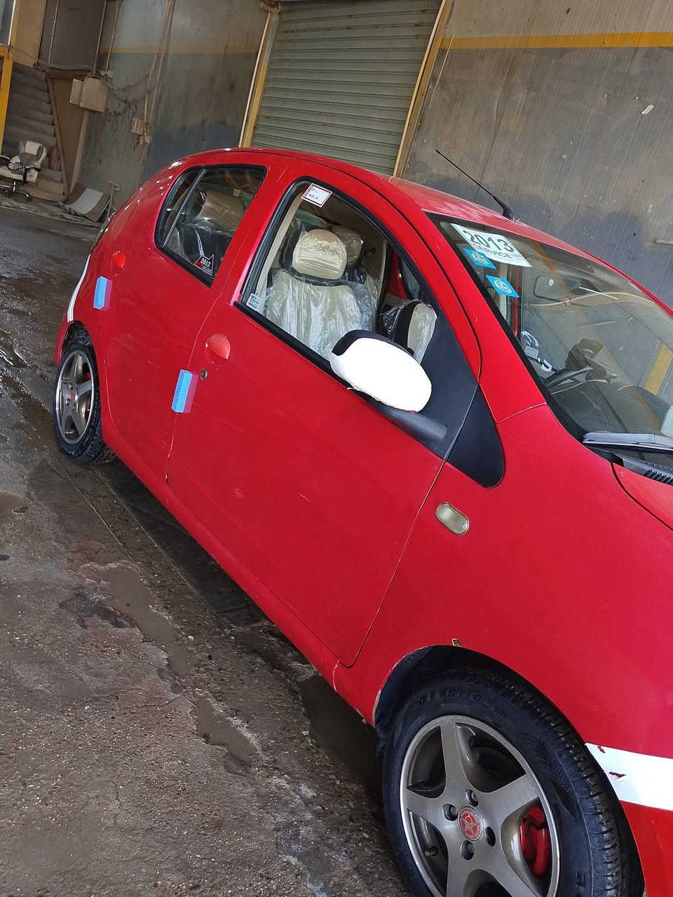 سياره بانده2013 مكفوله كير محرك مكينه ومن الضربه شاشه تبريد  كشنات تايرت جدد سياره اعله من البانده لعاديه
مشيها نضيف ادامه عليها دايمن البيع مستعجله سبب سفر سعر 55 ***********
