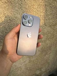 مكلف بالنشر و البيع  ايفون 14 برو (الحجم الصغير يعني مو ماكس) للبيع فق...