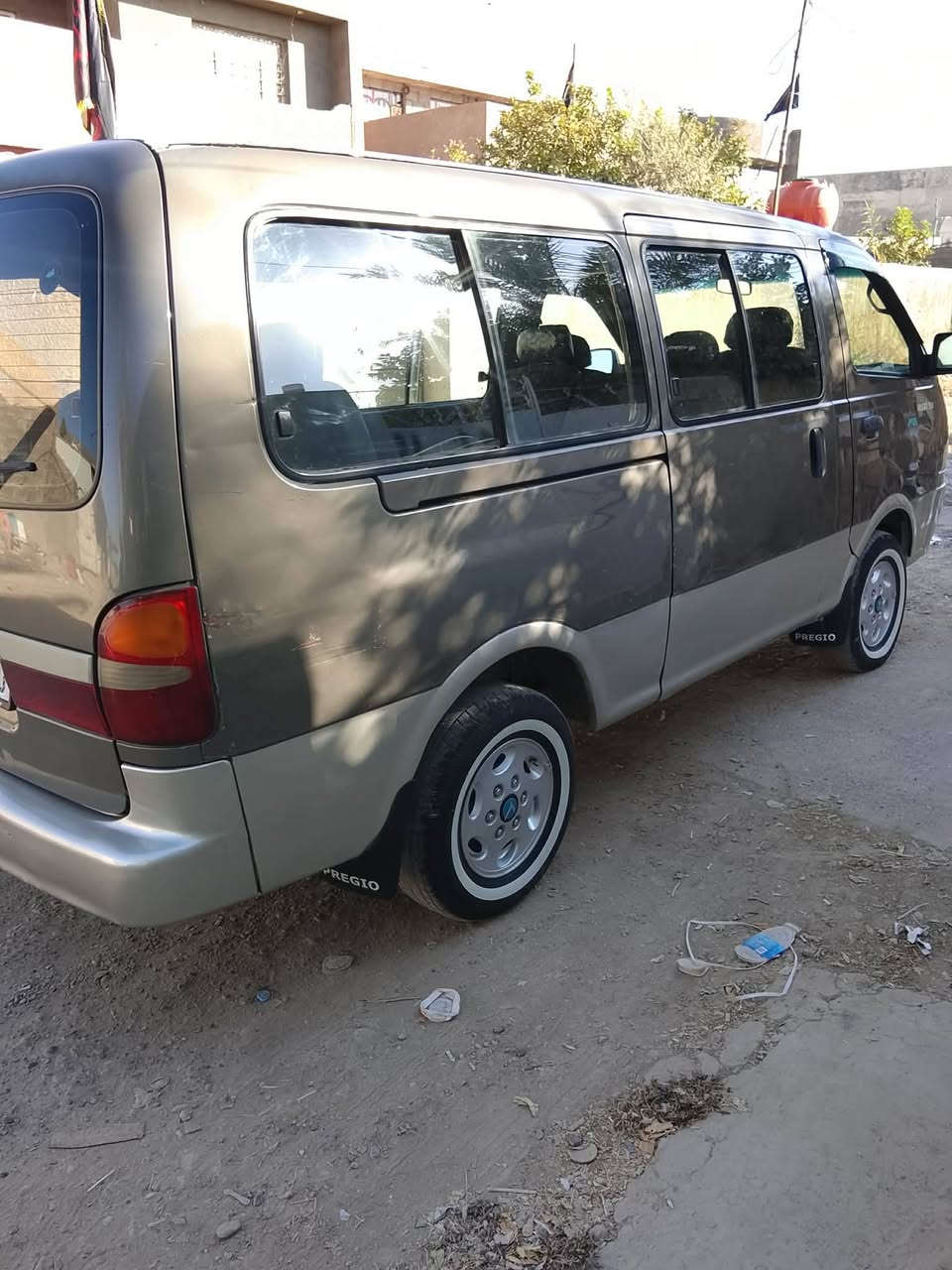 سلام عليكم بريجو للبيع موديل ٢٠٠٠كفالة عامةسنوية لغاية واحد وثلاثون 4شواصي كفالة مكاني بغداد سلمان باك جعارة رقم الهاتف *********** السعر١٠٥
