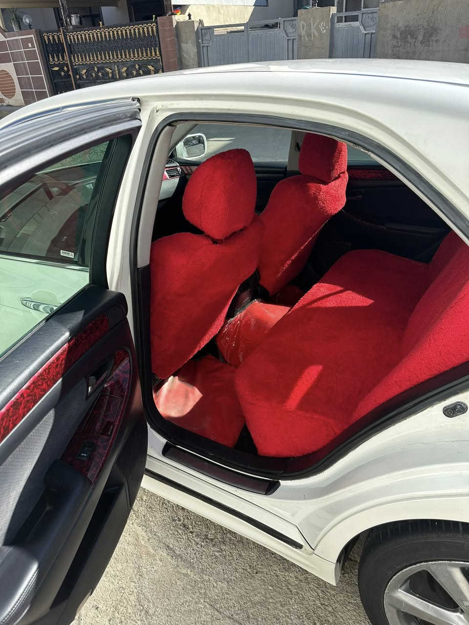 سەرەتا بەناوی خوا
شاهینە 2005 سپۆڕت   موس 

گێڕو مەکینە گەورە 182بێ دوکەڵ 

3دوگمە کوشن پەڕۆ 

ناو ڕەشی ساج سور 

جامی هەڵ گیراوەو 

برێکی بەستراوە 

کونی گەرمێکانی بەستراوە 

شاشەو کامێرا مەزبوت 

لایت ناوچەی کوێر 

کەڤەر گۆڕاو بەشەرد 
سعر 65

شوێن کەلار 

***********
