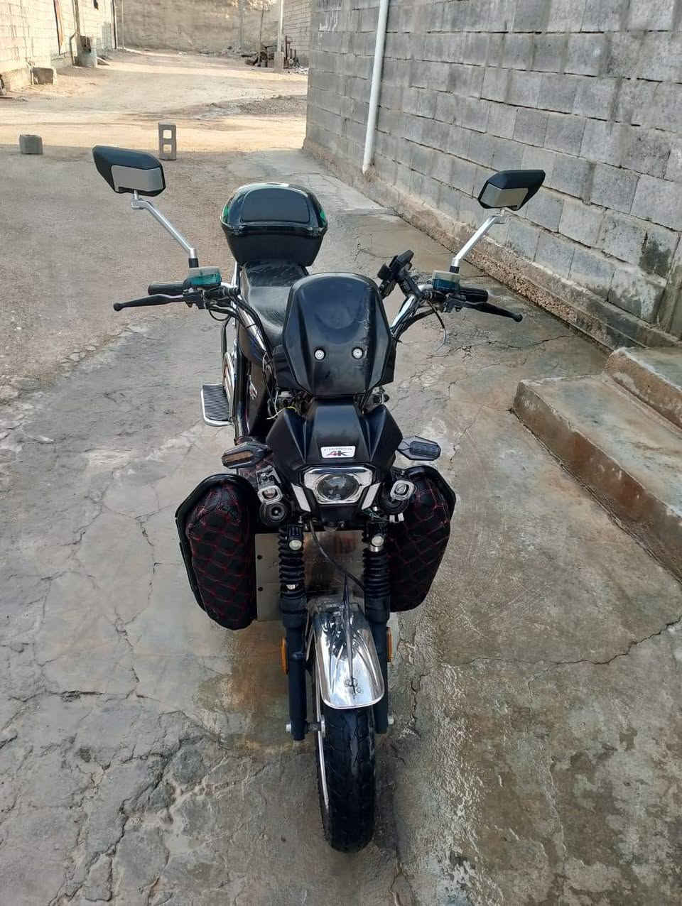 سلام عليكم اخون موطور شحن جبلي البيع  مكاني الخالديه شارع  عشرين الاستفسار  عل رقم الهاتف ***********
