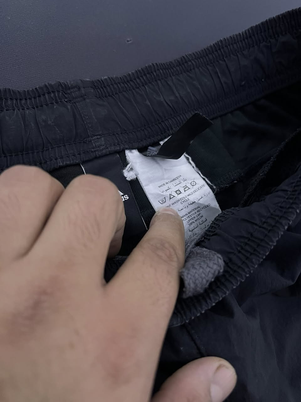 adidas 
اصلي وكاله حديث
ووتر بروف وبقطن
القياس L


**إذا كنت صاحب هذا الإعلان وتريد حذفه لأي سبب، رجاءا أرسل رسالة إلى الدعم الفني**