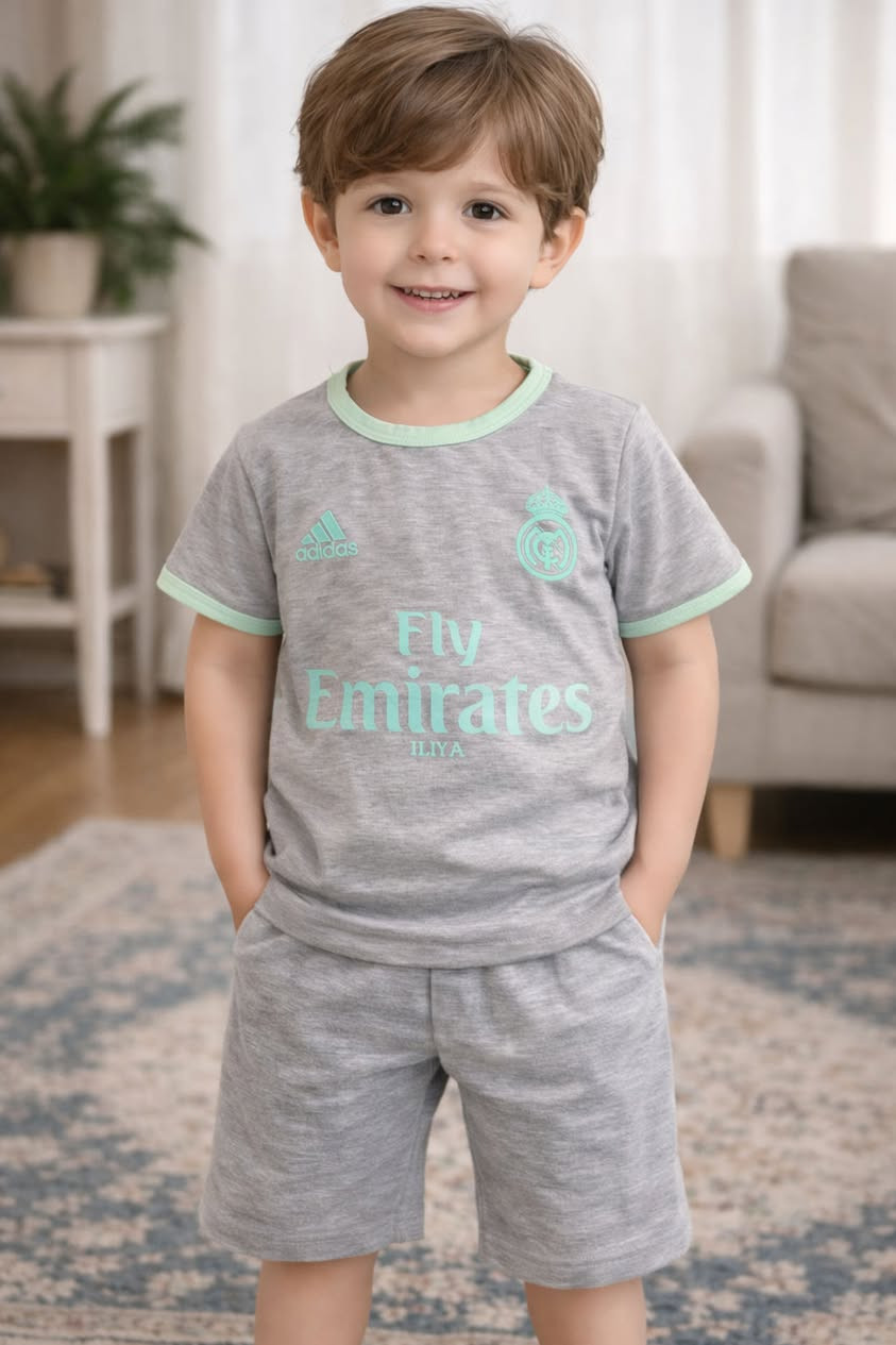 ✨ عرض خاص ومميز ✨
طقم أطفال بخامة صيفية زينة ومريحة 👕🩳
خفيف وعملي ومناسب للحركة واللعب 💙 واكو الوان
برتقالي، واحمر، وازرق،واخضر،وتركوازي
🔥 العرض: 3 قطع بـ 10,000 فقط 🔥 وذا اكثر اكو تخفيض اقوى
📏 القياسات متوفرة من عمر سنة إلى 10 سنوات
🚚 توصيل مجاني داخل الزعفرانية
🚚 ويوجد توصيل داخل بغداد
للحجز والاستفسار مراسلتنا خاص 📩
الكمية محدودة سارعوا بالحجز ❤️


**إذا كنت صاحب هذا الإعلان وتريد حذفه لأي سبب، رجاءا أرسل رسالة إلى الدعم الفني**