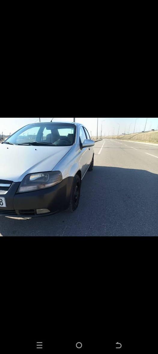 شوفرلێت اڤیۆ 2006
سنوی و ژینگەی تاکو مانگی 2030/7 یە فەحس و هەوزەی نوێ کرایتەوە
 3 ساڵه لای خۆمە هەموو شتی بە شەرت گیر و مەکینە و تەبرید و کارەبای
 زۆر خاوێن و  توندو تۆڵە و بێ کێشەیە
لێدرانی گەورەی نیە تەکسی بووە کرایتەوە بەتایبەت 
تەنها بن لایتی پێشەوە کەمەکی هەیە
هی من نیه  تلفۆن لۆ خاوەنی بکەن
***********
نرخی 45 وەرقە
