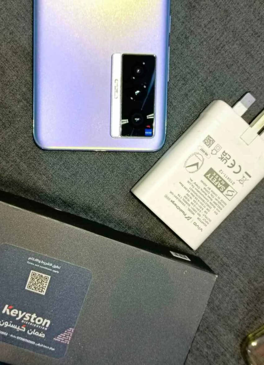 موبايل Vivo X70 5G 
نظافة 💯 % 
ملحقات كاملة أصلية مع بكج هدايا من الشركة كما هو موضح في الصور 

مواصفات الجهاز :

لشاشة  - 120 هرتز Super AMOLED

الذاكرة الداخلية 256 جيجابايت 

الرام أو 12 +8 گيگابايت

الكاميرا 48 + 12 + 12 ميجابكسل

المعالج MediaTek Dimensity 1200 5G

البطارية4400 مللي أمبير - 44 واط

السعر 340
العنوان / البصرة .
لا يوجد توصيل البصرة, العراق


**إذا كنت صاحب هذا الإعلان وتريد حذفه لأي سبب، رجاءا أرسل رسالة إلى الدعم الفني**