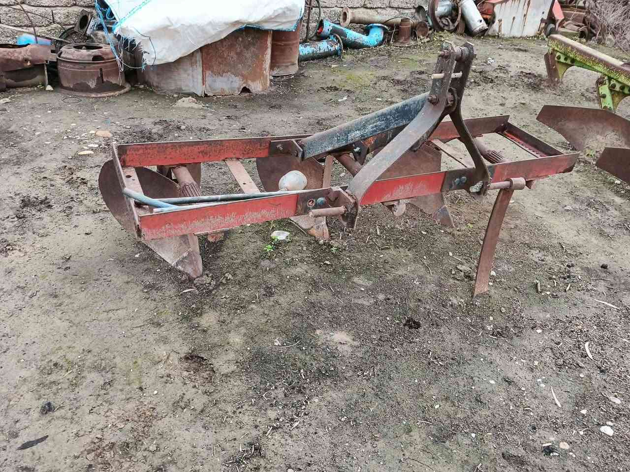 السلام عليكم خرماشه ودسك 10صاج ومرازه للبيع الاستفسار ع رقم ***********
