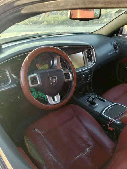 سلام عليكم
جارجر 2013 اصل
السياره بيها نصبه تخبل
رقم بغداد تحويل ثاني يوم
هزه وسنويه جديده
السياره داخله كلين بدون حادث
بالعراق صار بيها بابين فقط بدون ايرباك بدوان دواخل
بجم كبس شرط 
مكاني حله مركز 
***********
