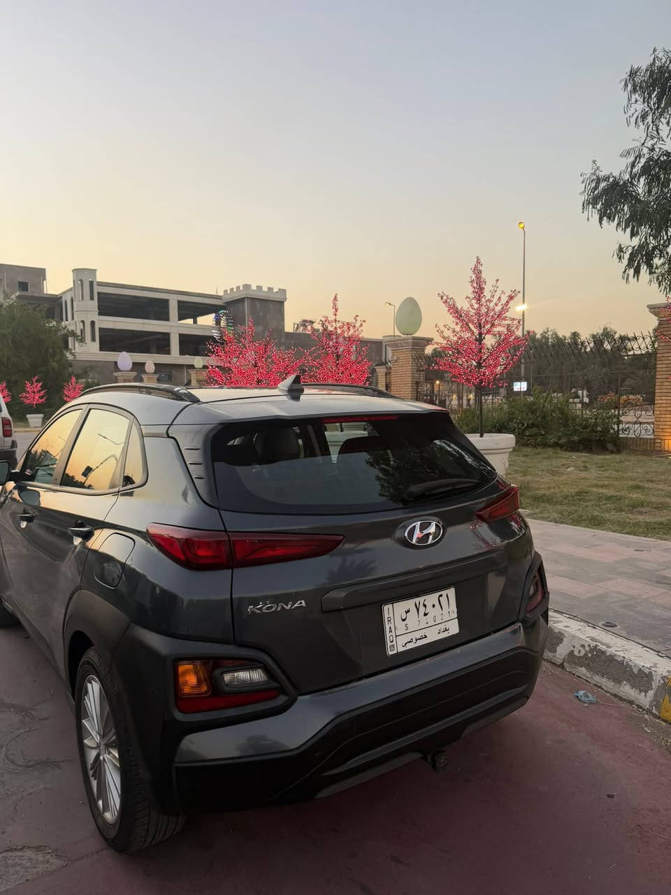 🚘 للبيع | Hyundai Kona 2020 🇺🇸

هيونداي كونا 2020 أمريكي فول مواصفات 1/1 

ماشية: 81 الف مايل
المحرك: 2000 تيربو

✅ حادث بنيد وجاملغ فقط (موضح بالصور)
✅ بدون دواخل
✅ طاك إيرباك ومرجع سستم جديد

المواصفات: 🔥

1- فتحة سقف
2- بصمة
3- كامرة خلفية
4- شاشة كبيرة
5- تحكمات ستيرن
6- كمبيوتر تحديد أعطال
7- كشن السايق كهرباء
8- شاحن موبايل
9- مانع انزلاق
10- إشارات بالمرايا الجانبية
11- تحديد مسار
12- كشنات تدفئة
13- نظام SPORT
14- سماعات Infinity
15- رادار جانبي
16- رادار أمامي
17- رادار خلفي
18- ويل كب 17
19- بلوجكتر
20- سبير منازل
و باقي المواصفات المعروفة مال كونا 

✨ السيارة كاملة مكملة من كل النواحي و اهتمام من ناحية البانزين و الصيانة 

السعر 14.500$  

التواصل
 ***********
واتساب فقط
