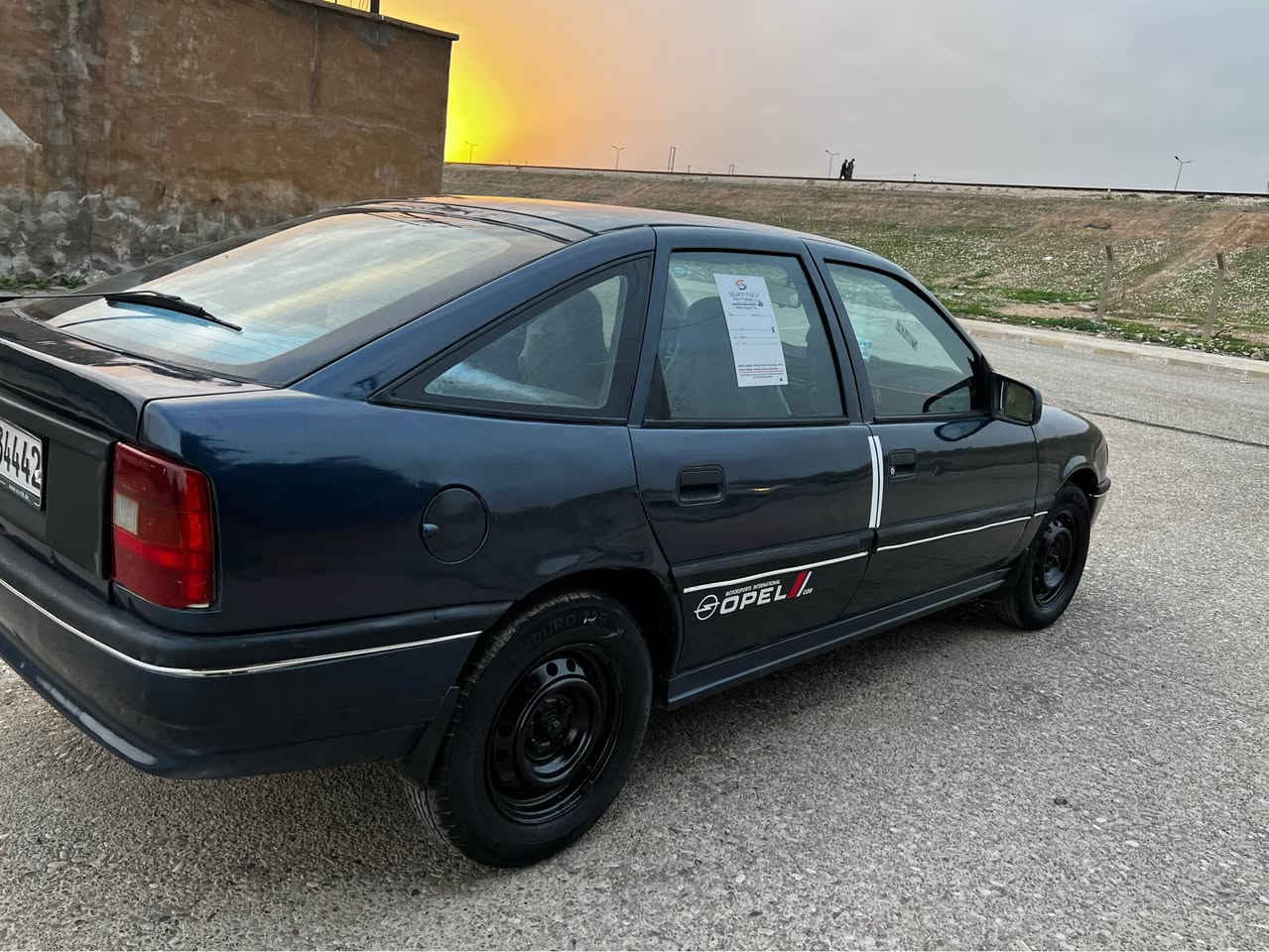 اوبل فكترا موديل 91 محرك 18 شرط كير ومحرك وصدر سياره جاهزه وحلوه شرط تحويل كلير عام سعر 36 بي مجال بسيط شراي خابر وتدلل *********** كركوك, العراق
