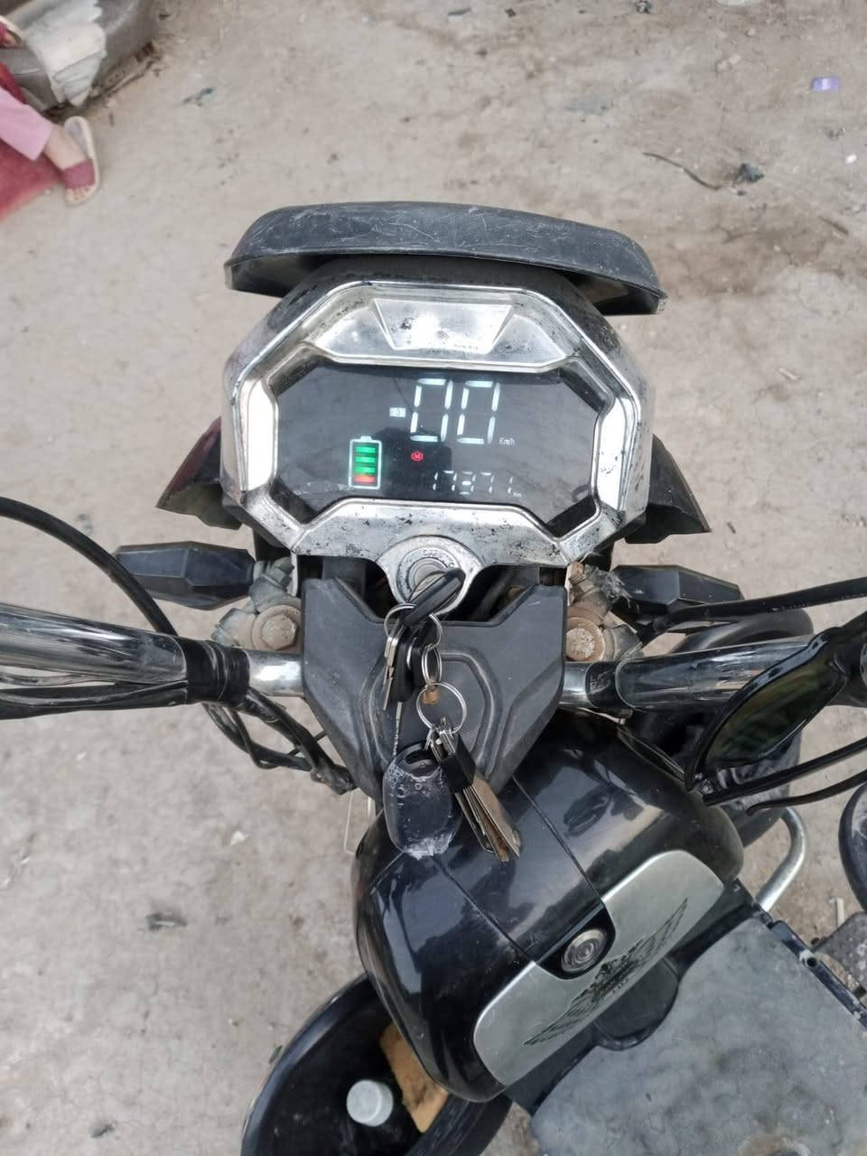 سلام عليكم .
دراجه شحن للبيع مكفوله من كلشي بطاريات جدد كلهن . كهربائيات كلها شغاله. السعر 550 وبيها مجال للطيبين 
العنوان: بغداد ناحيه الرشيد . منطقه السيافيه الاولى


**إذا كنت صاحب هذا الإعلان وتريد حذفه لأي سبب، رجاءا أرسل رسالة إلى الدعم الفني**