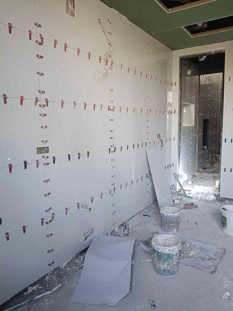 السلام عليكم ورحمه الله وبركاته خلفه سراميك شرط درجه اولى التزام بالعمل شغل مخافه  الله خاص مفتوح مكاني ناصريه
***********
